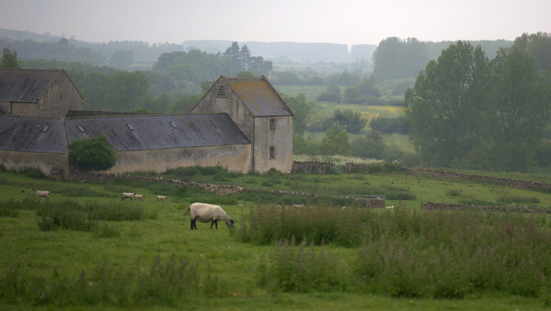 Garden Designer Justin Spink Cottage Garden in the Cotswolds