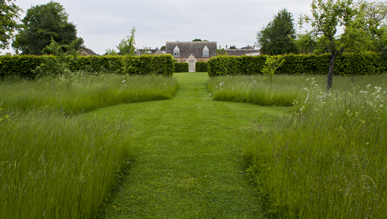 Garden Designer Justin Spink Cottage Garden near River Thames